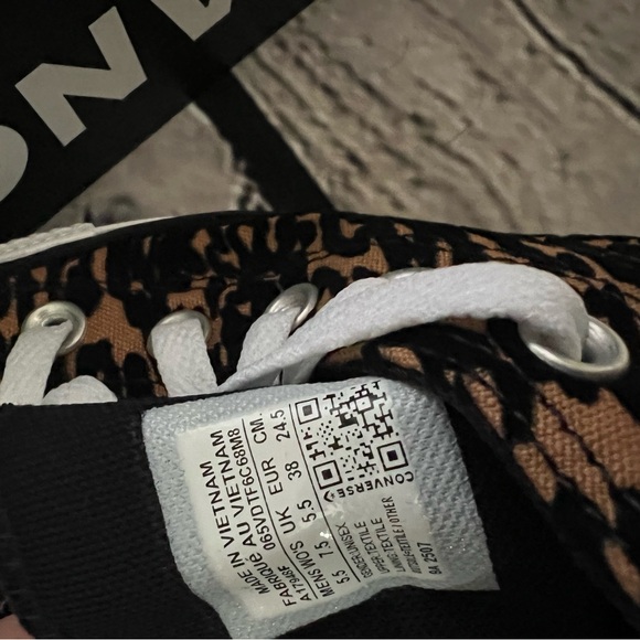 Converse Chuck Taylor All Star Animal Print Adult High-Top Sneakers - Picture 7 of 9